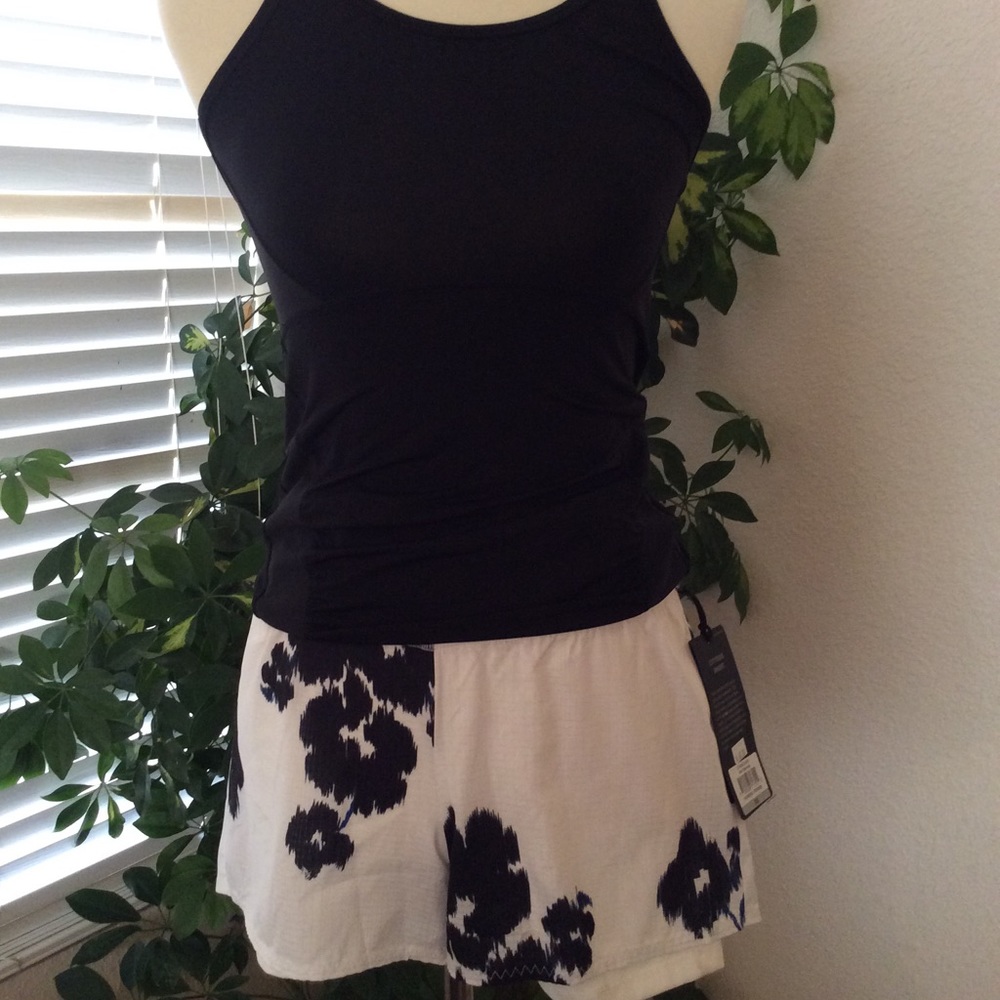 Saucony ladies running short